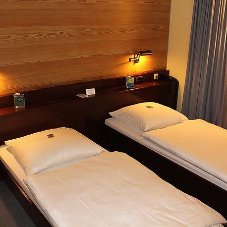 Hotel Alexander Koln Фрехен Экстерьер фото