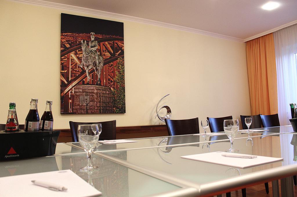Hotel Alexander Koln Фрехен Экстерьер фото